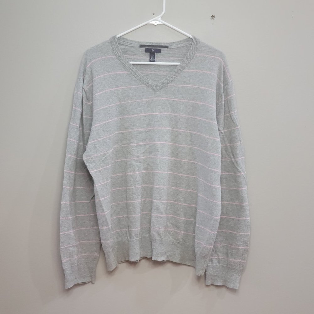 Gap sweater